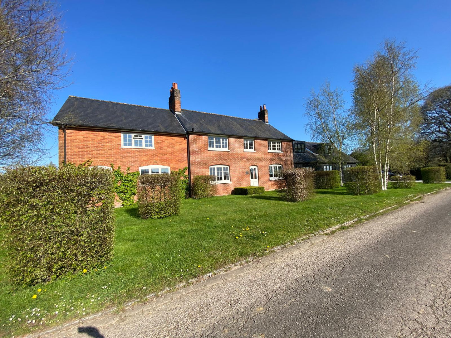 Traditional Georgian Brick Farmhouse