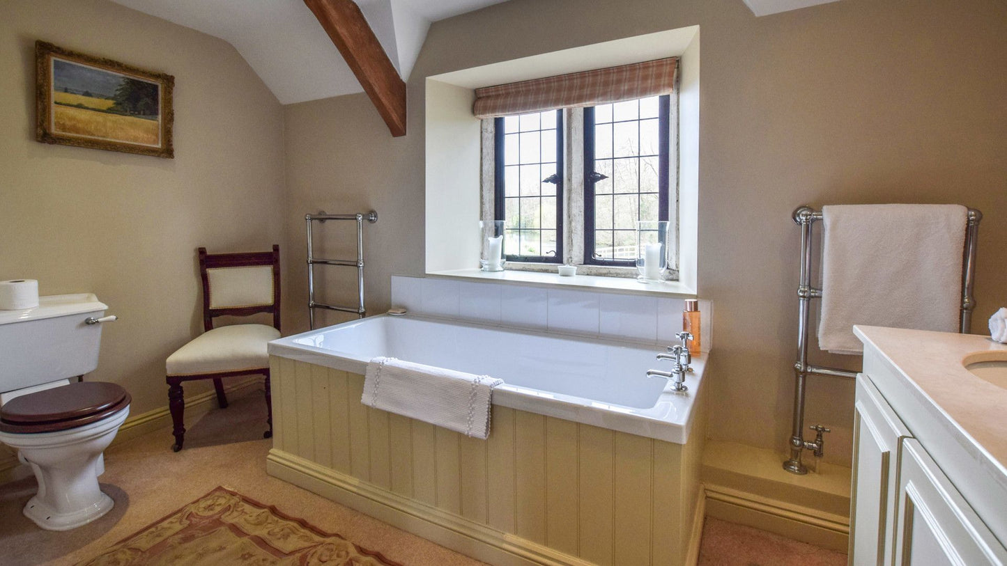 Elegant Cotswolds Mill