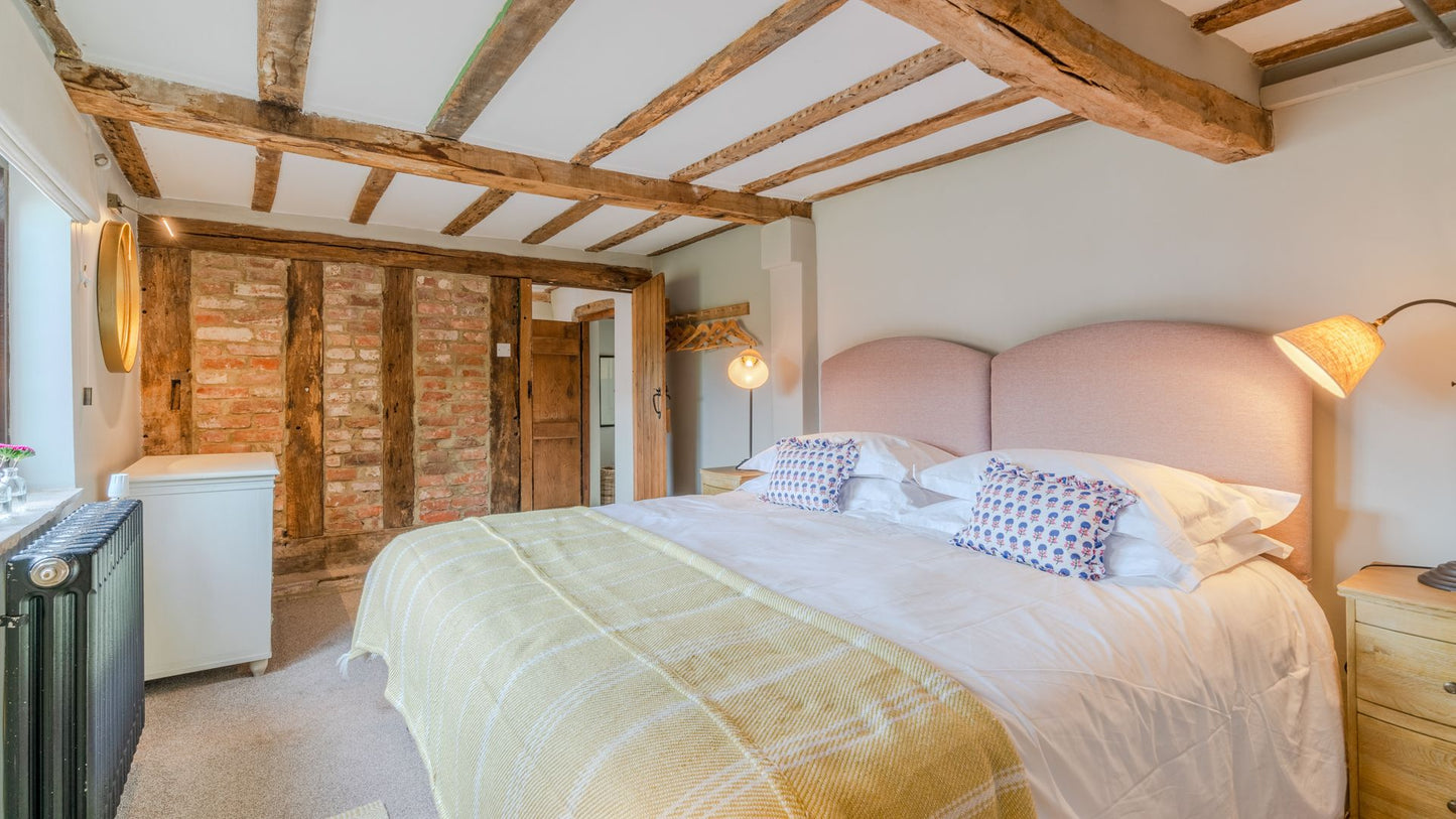 Redbrick Tudor Lodge