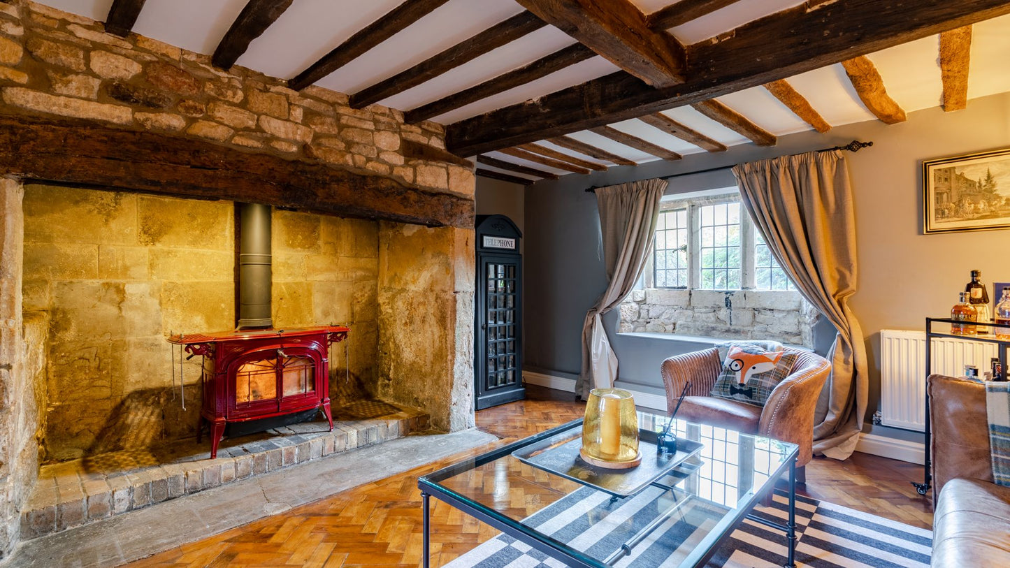 Picturesque Cotswolds Manor