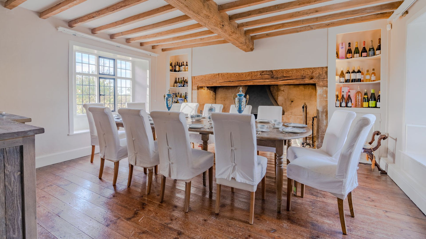 Picturesque Cotswolds Manor