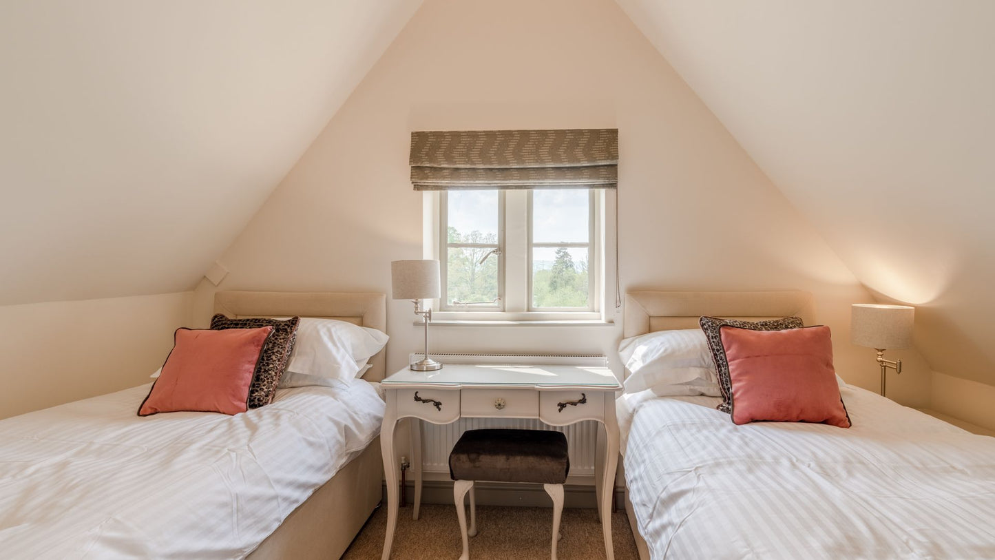 Heritage Cotswolds Cottage