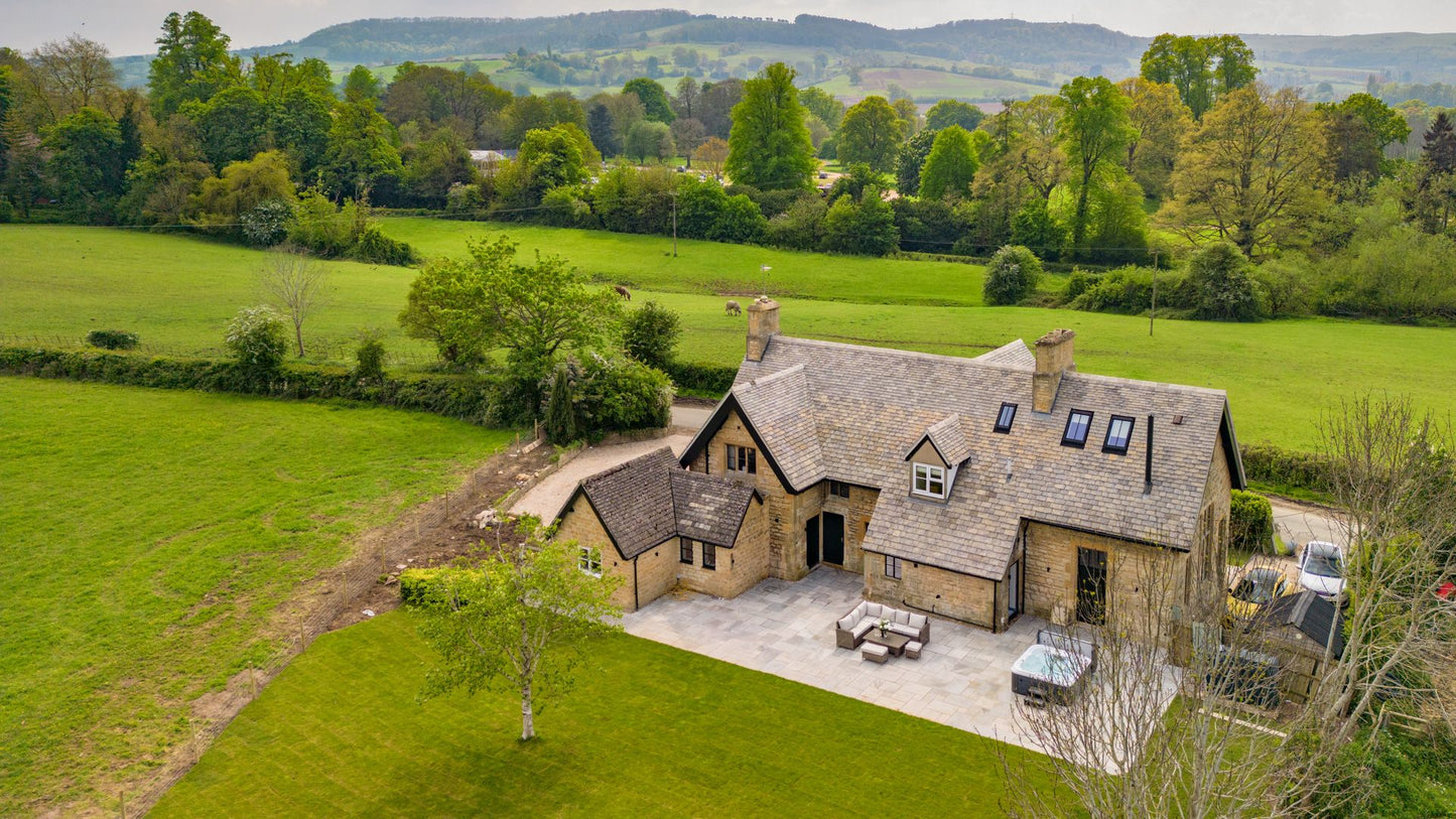 Heritage Cotswolds Cottage