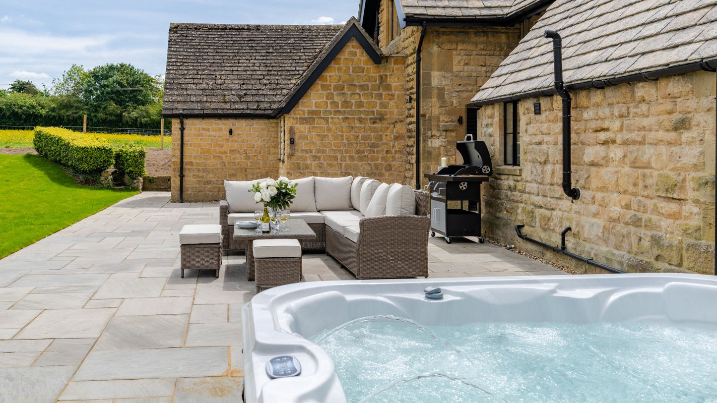 Heritage Cotswolds Cottage
