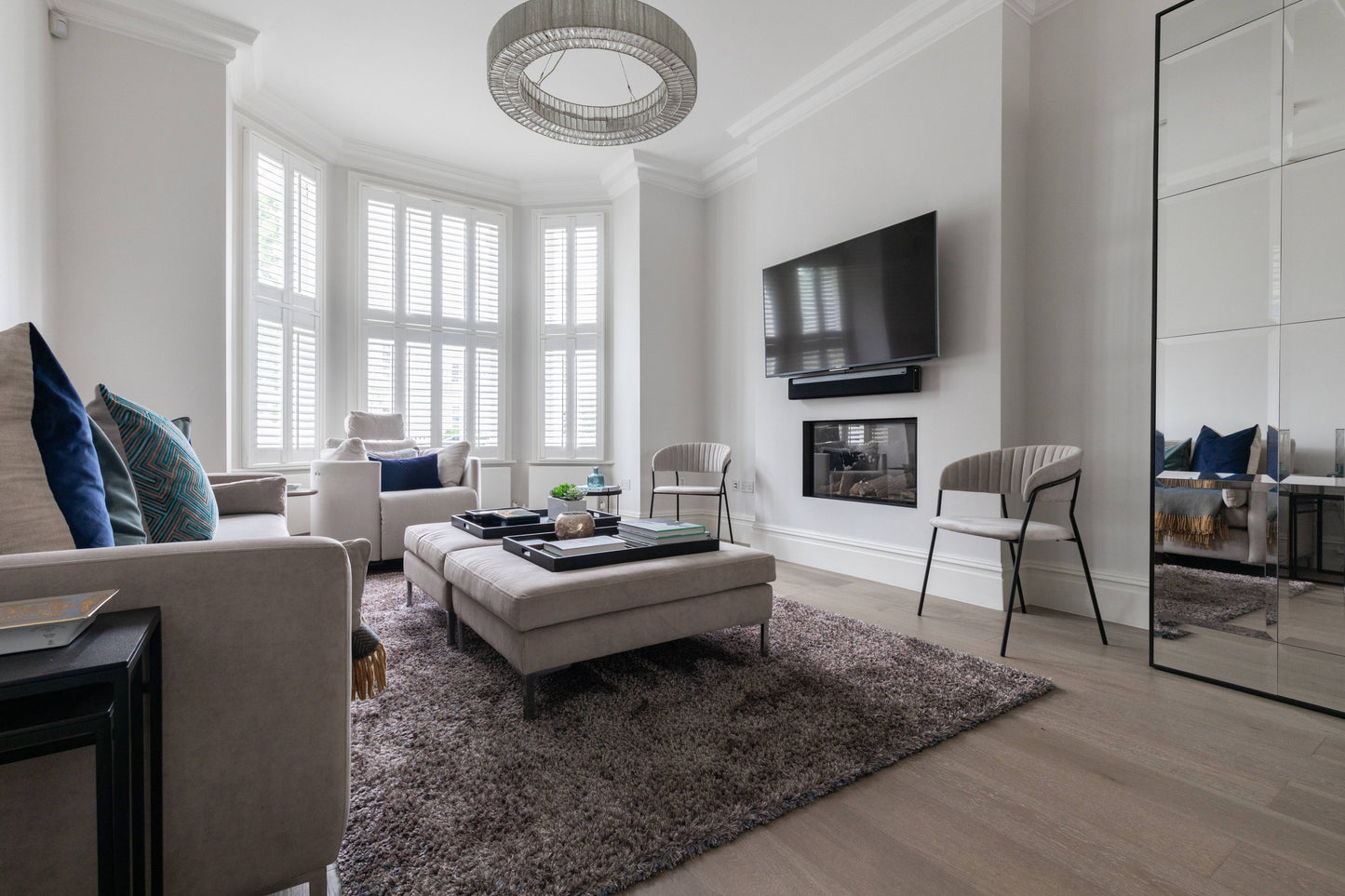 Immaculate Minimalist Townhouse