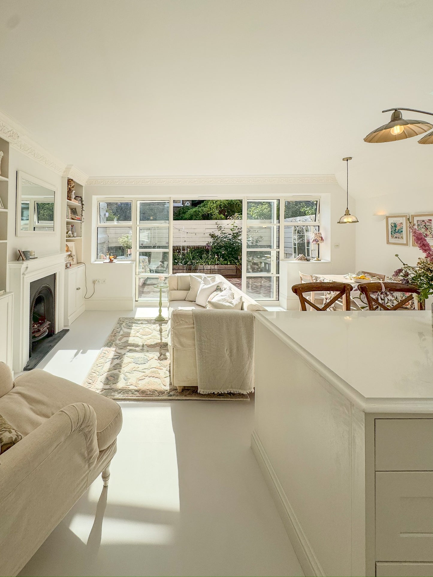 Bright West London Garden Flat