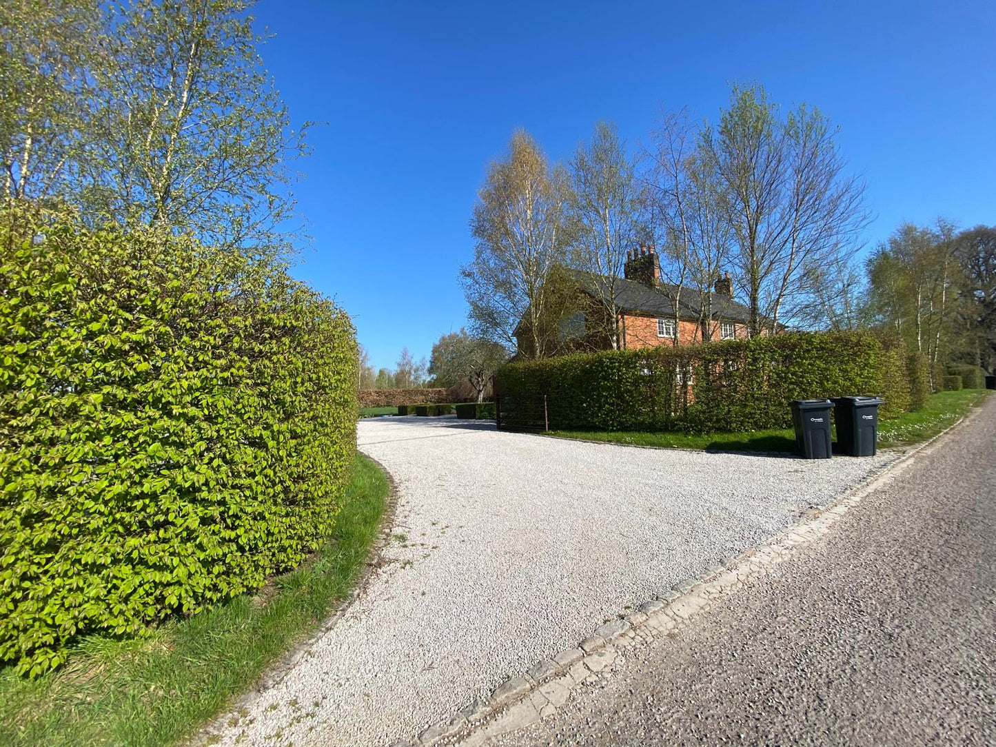 Traditional Georgian Brick Farmhouse