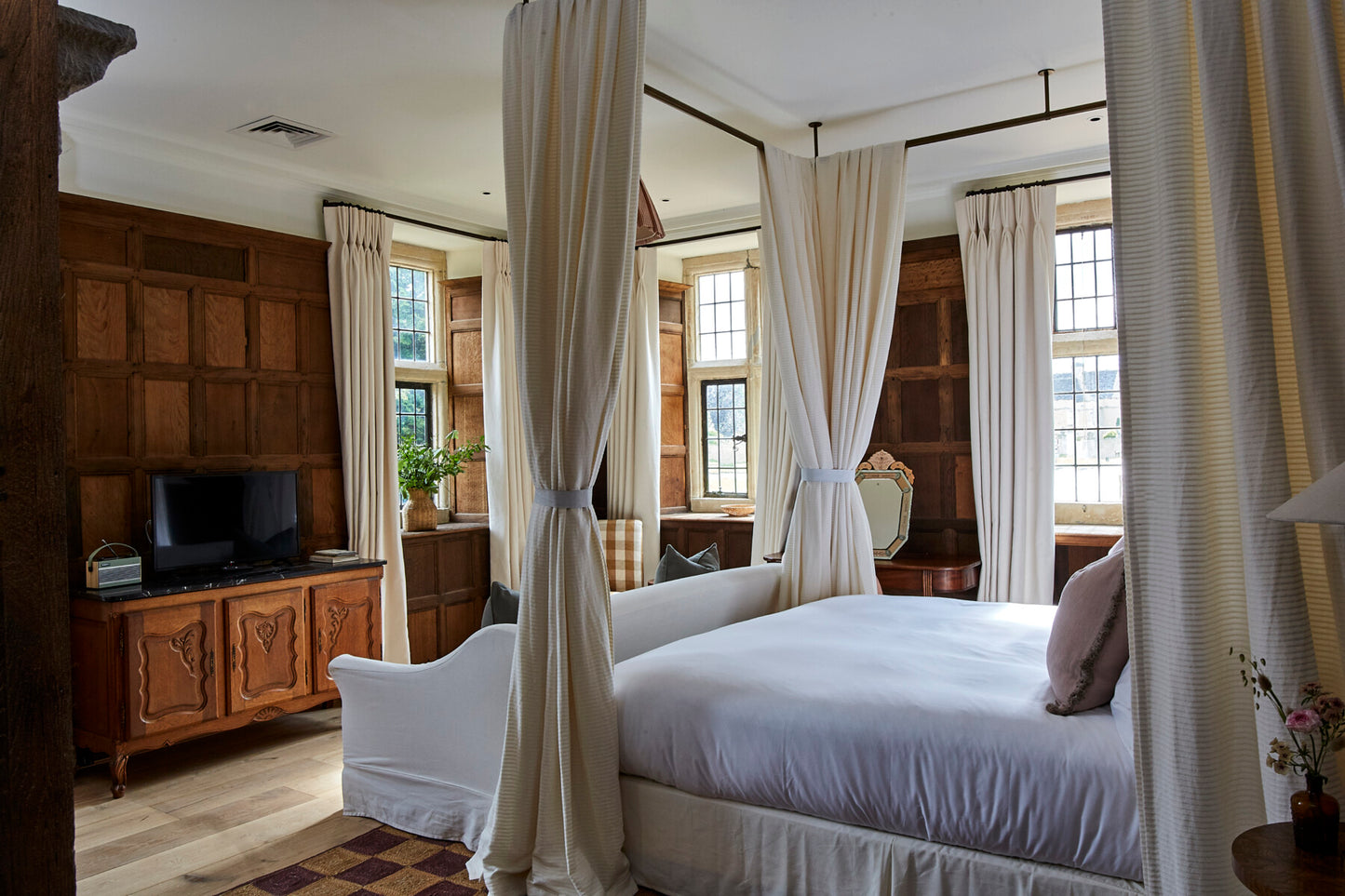 Exclusive Georgian Manor
