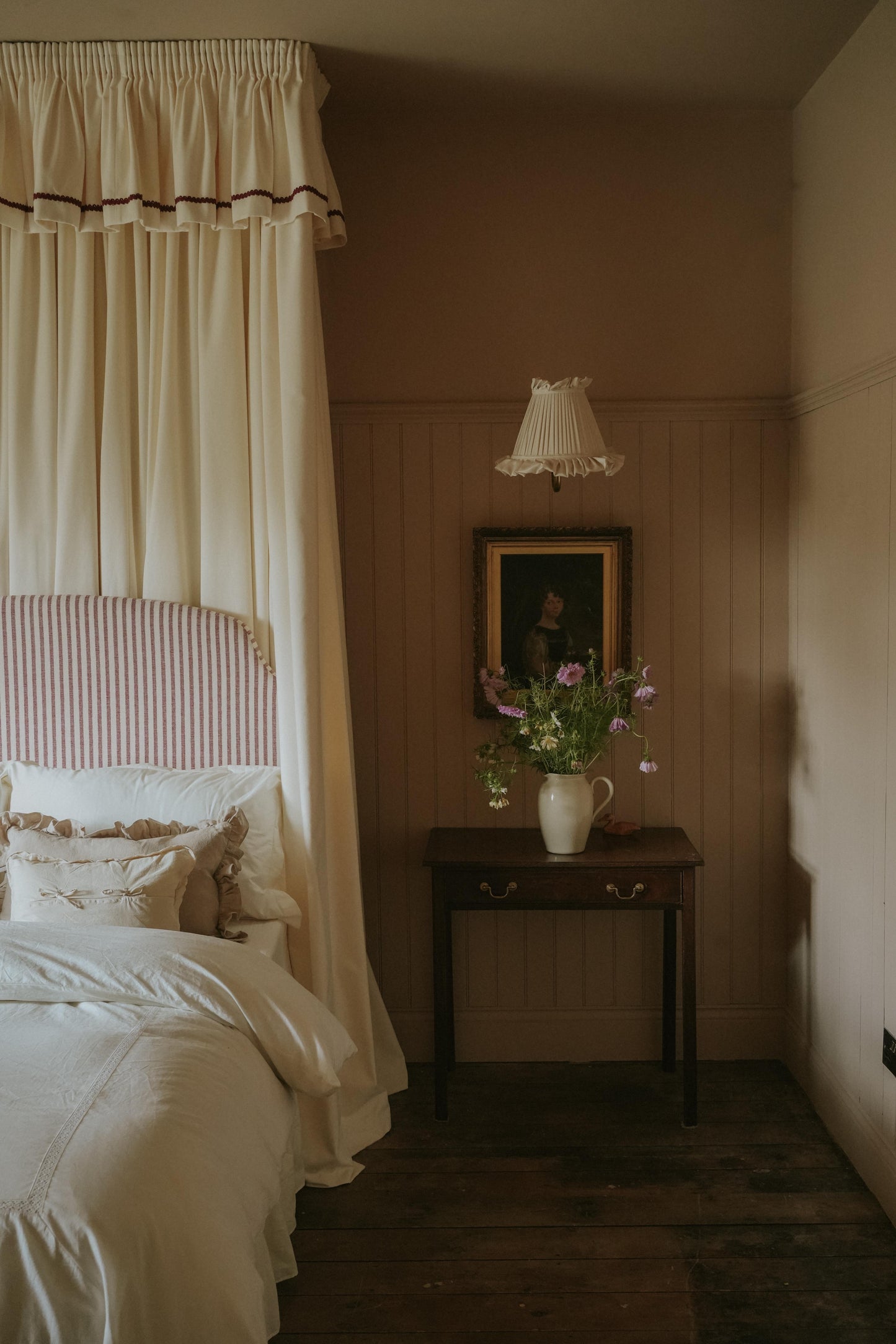 Victorian Vintage Country House