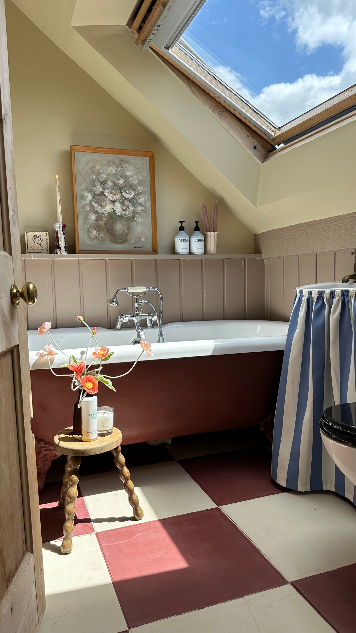 Colourful Vintage 1930's House