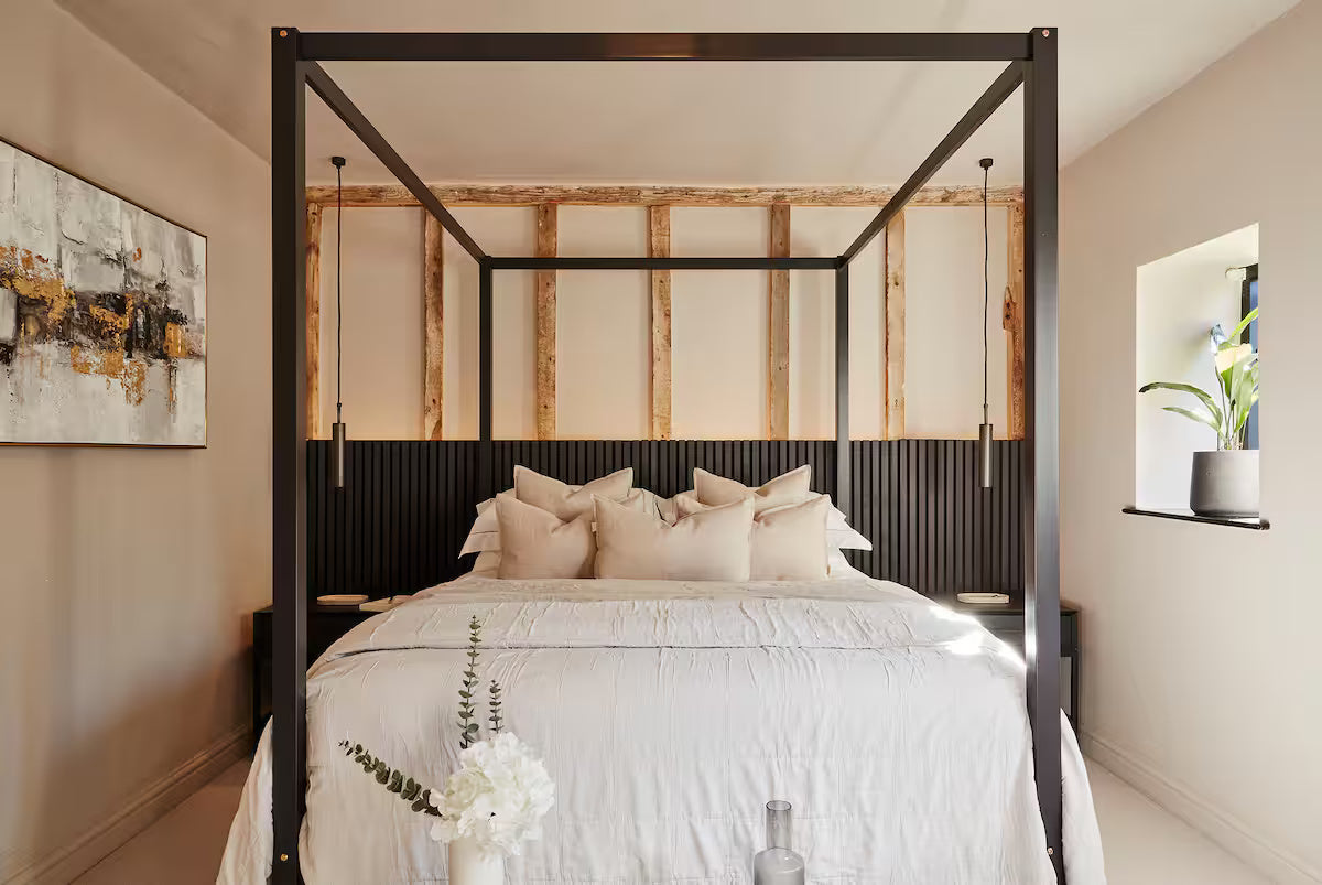 Charming & Bright Boutique Barn