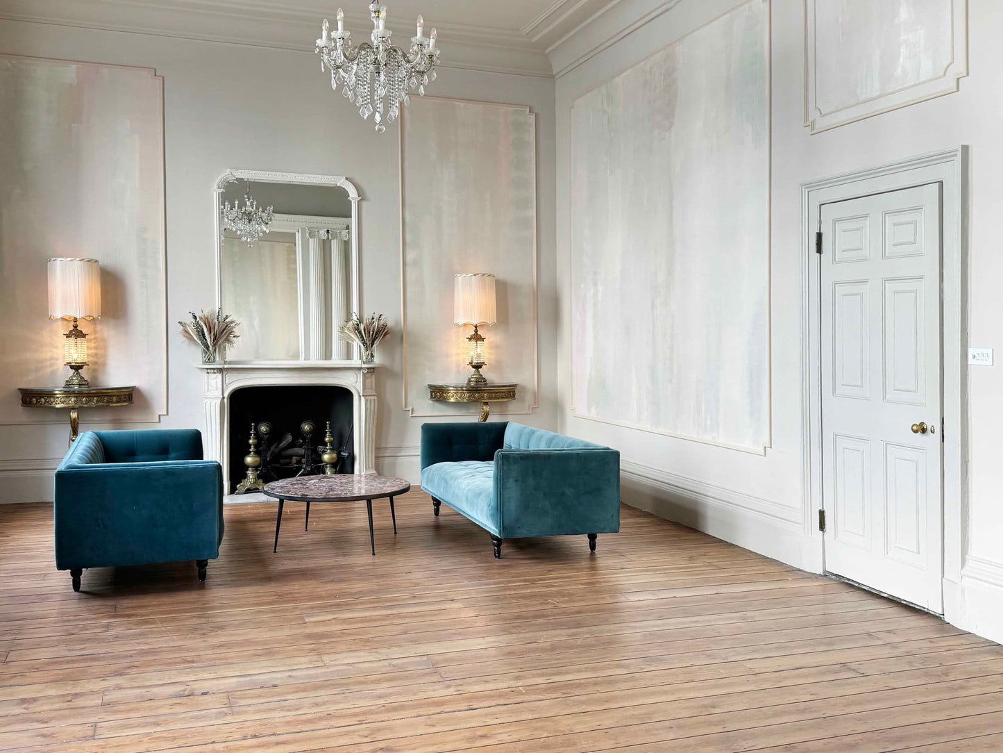 Abstract Georgian Townhouse Suite