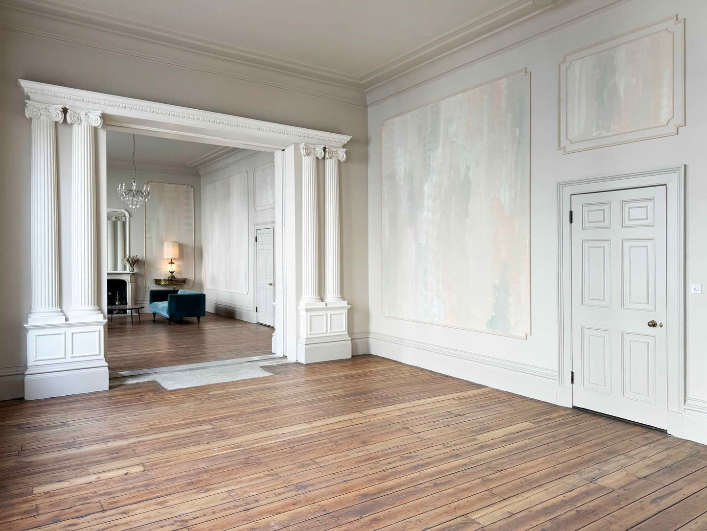 Abstract Georgian Townhouse Suite