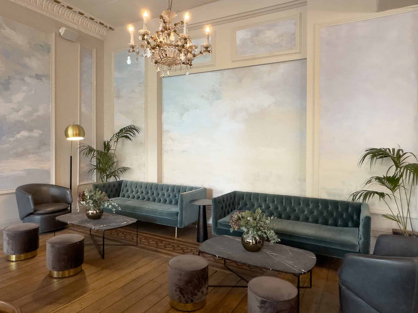 Cloud Georgian Townhouse Suite