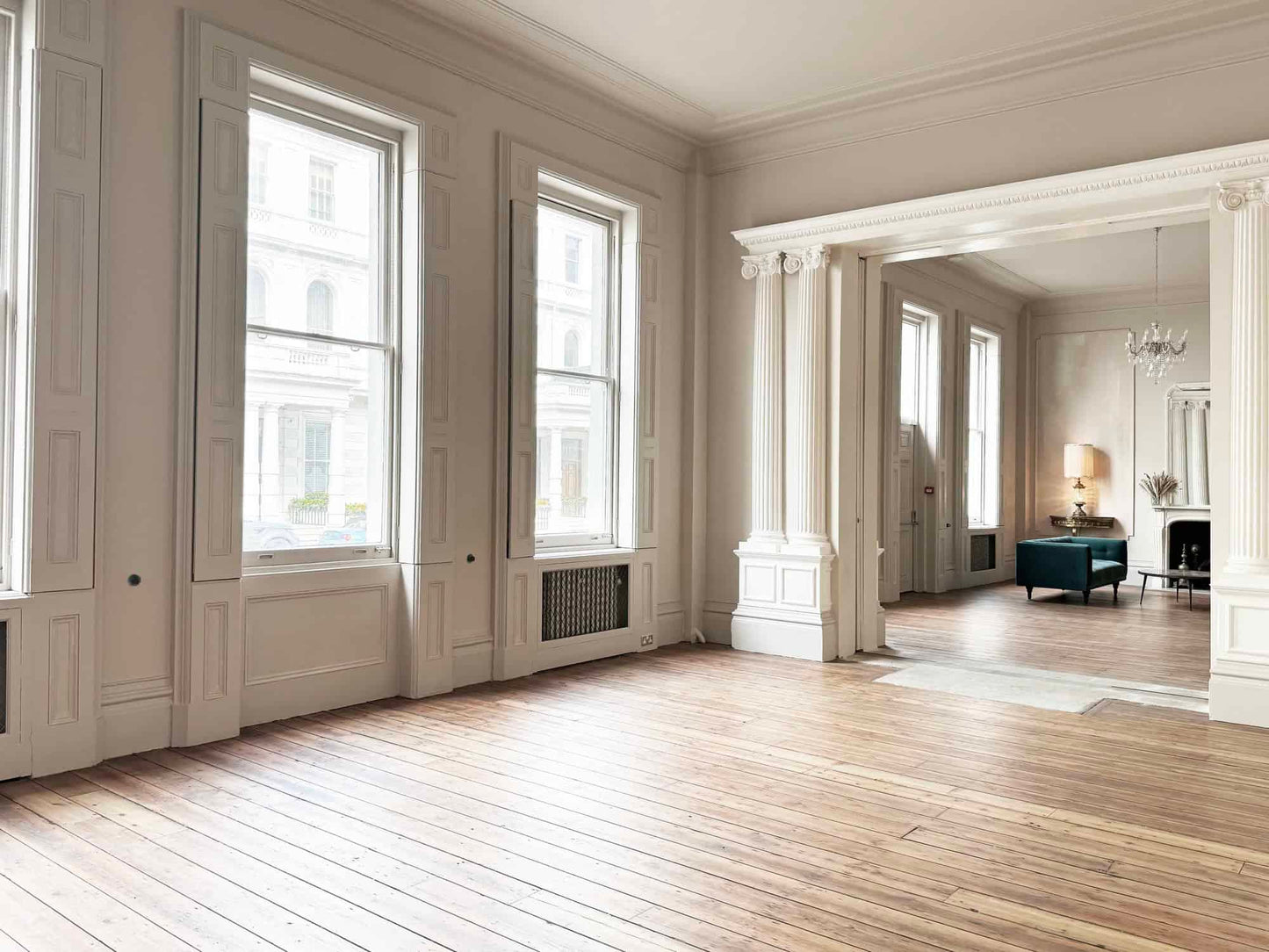 Abstract Georgian Townhouse Suite