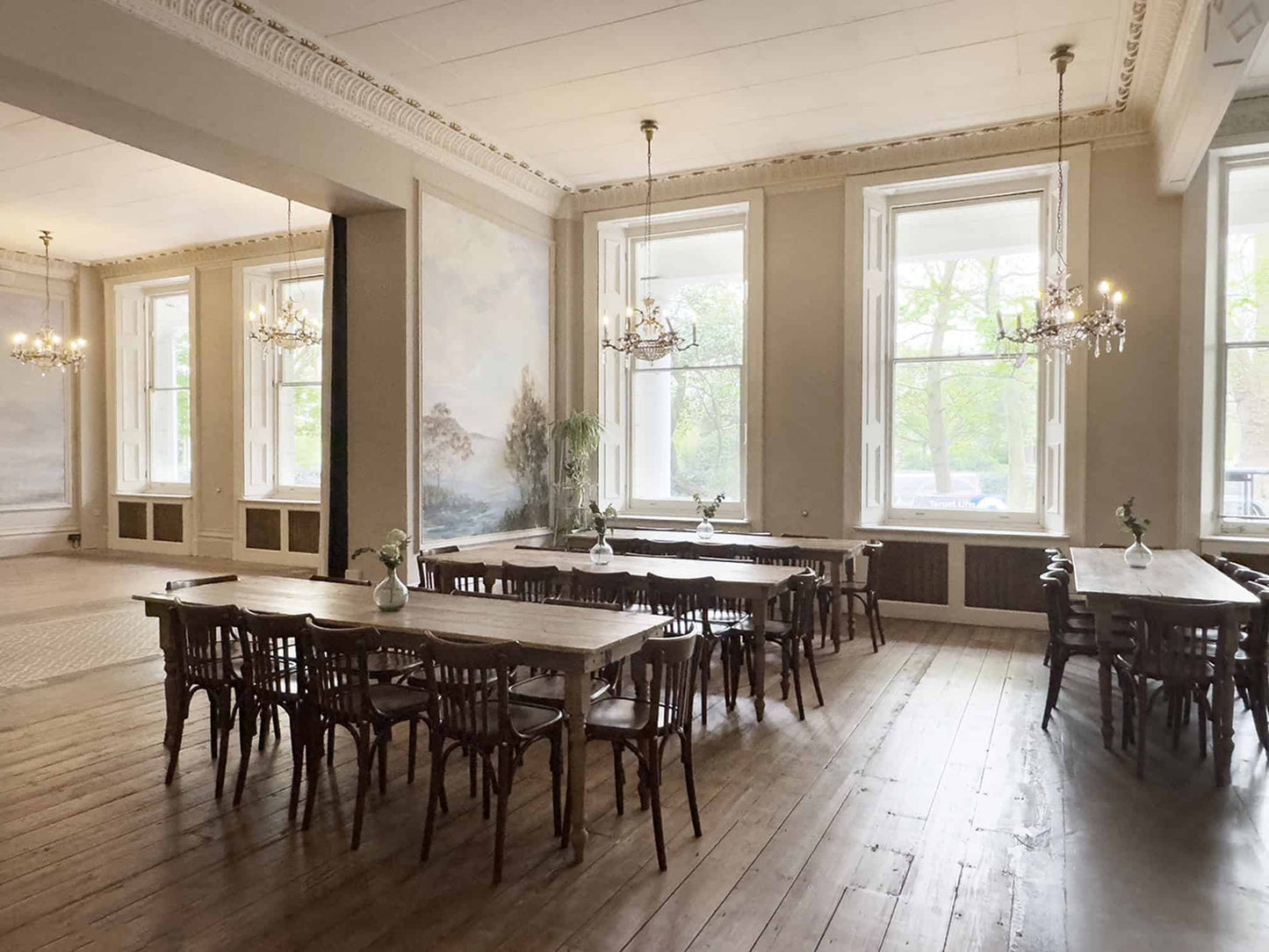 Cloud Georgian Townhouse Suite