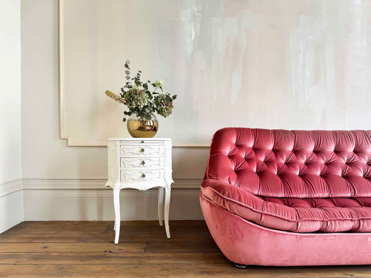 Abstract Georgian Townhouse Suite