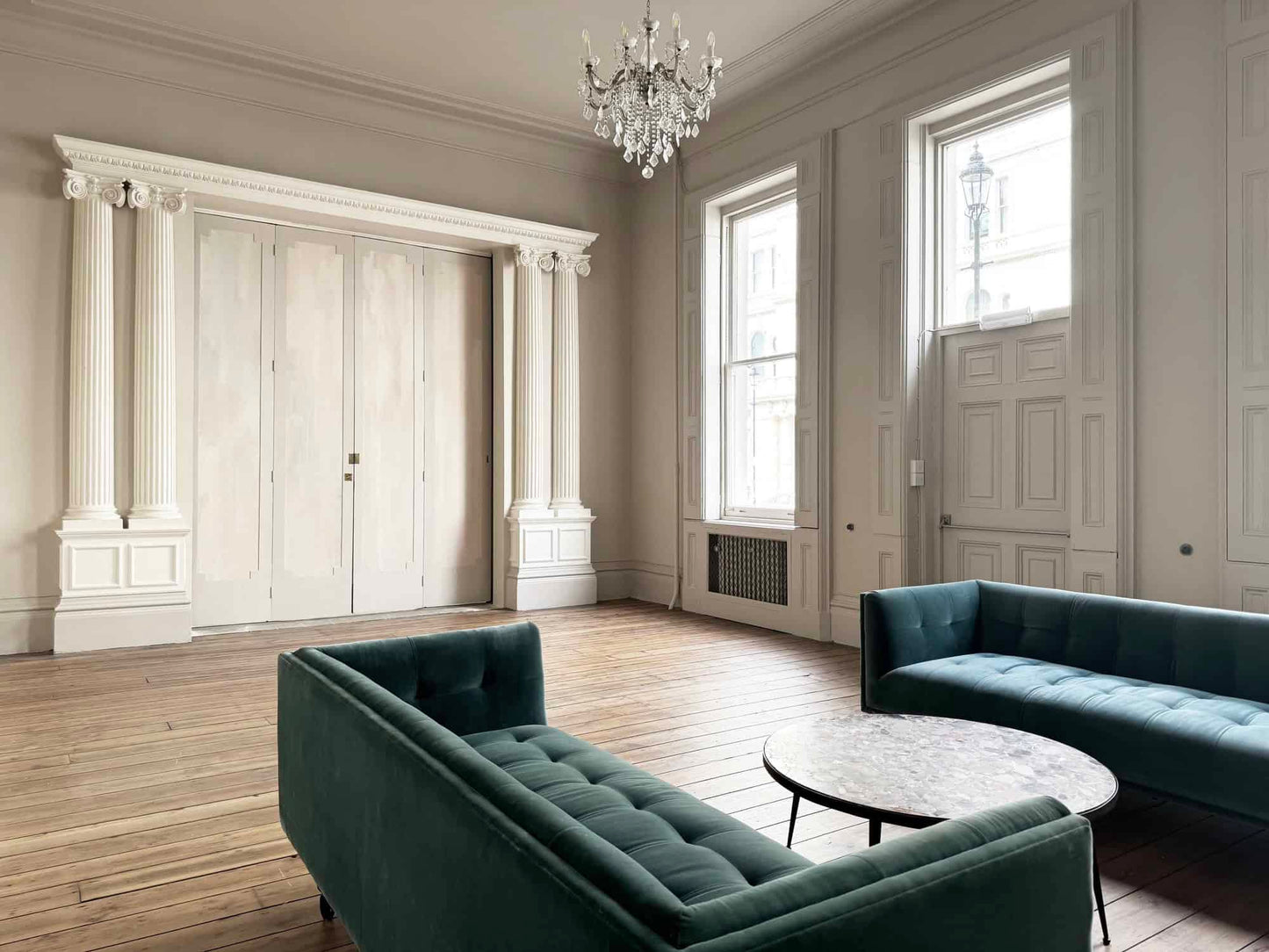 Abstract Georgian Townhouse Suite