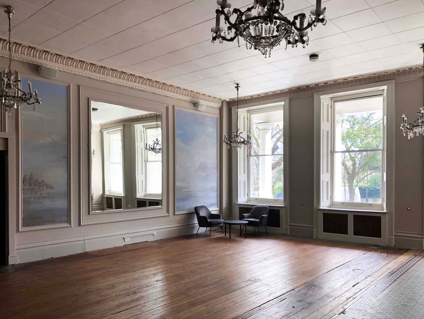 Cloud Georgian Townhouse Suite