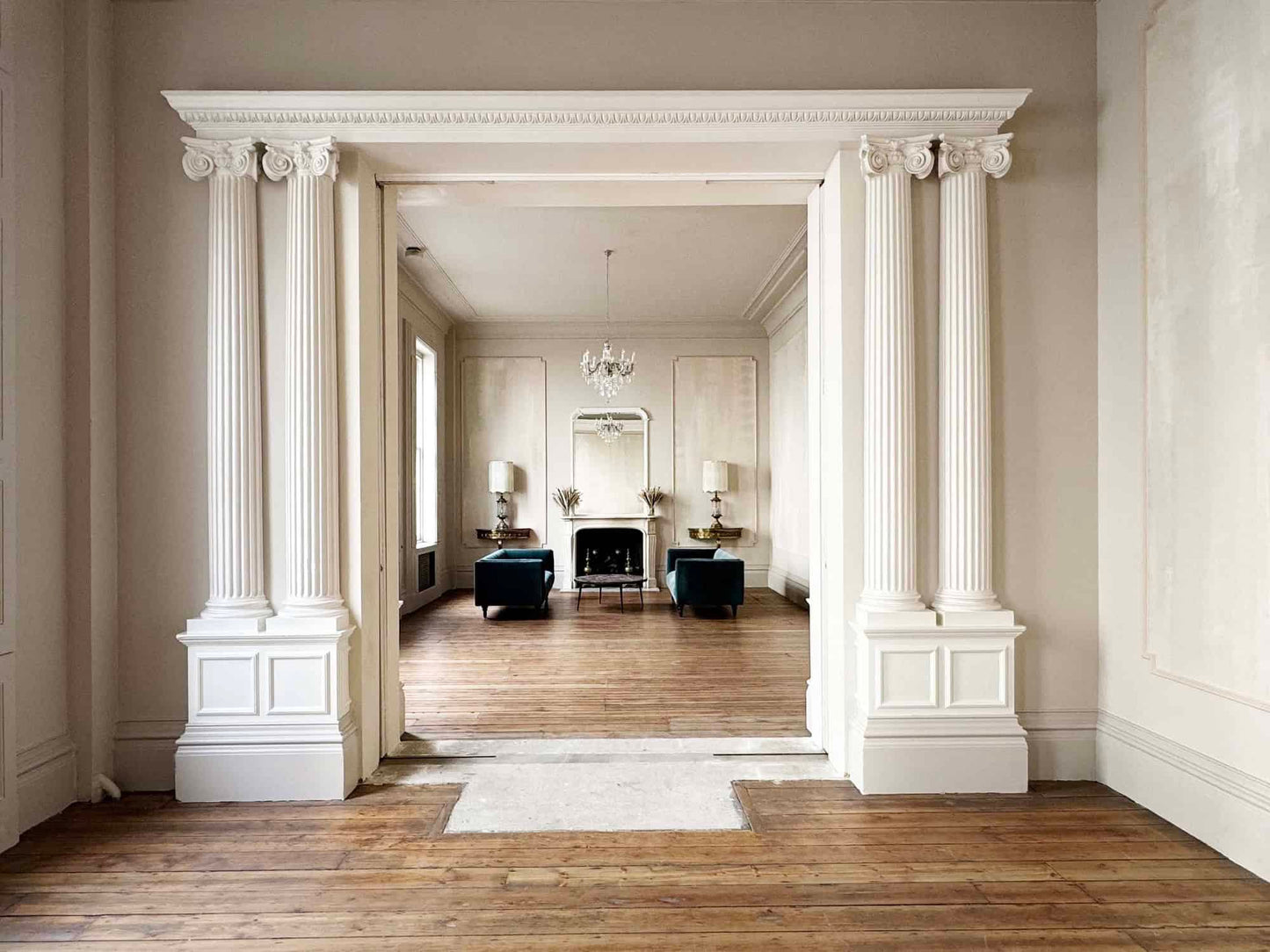 Abstract Georgian Townhouse Suite