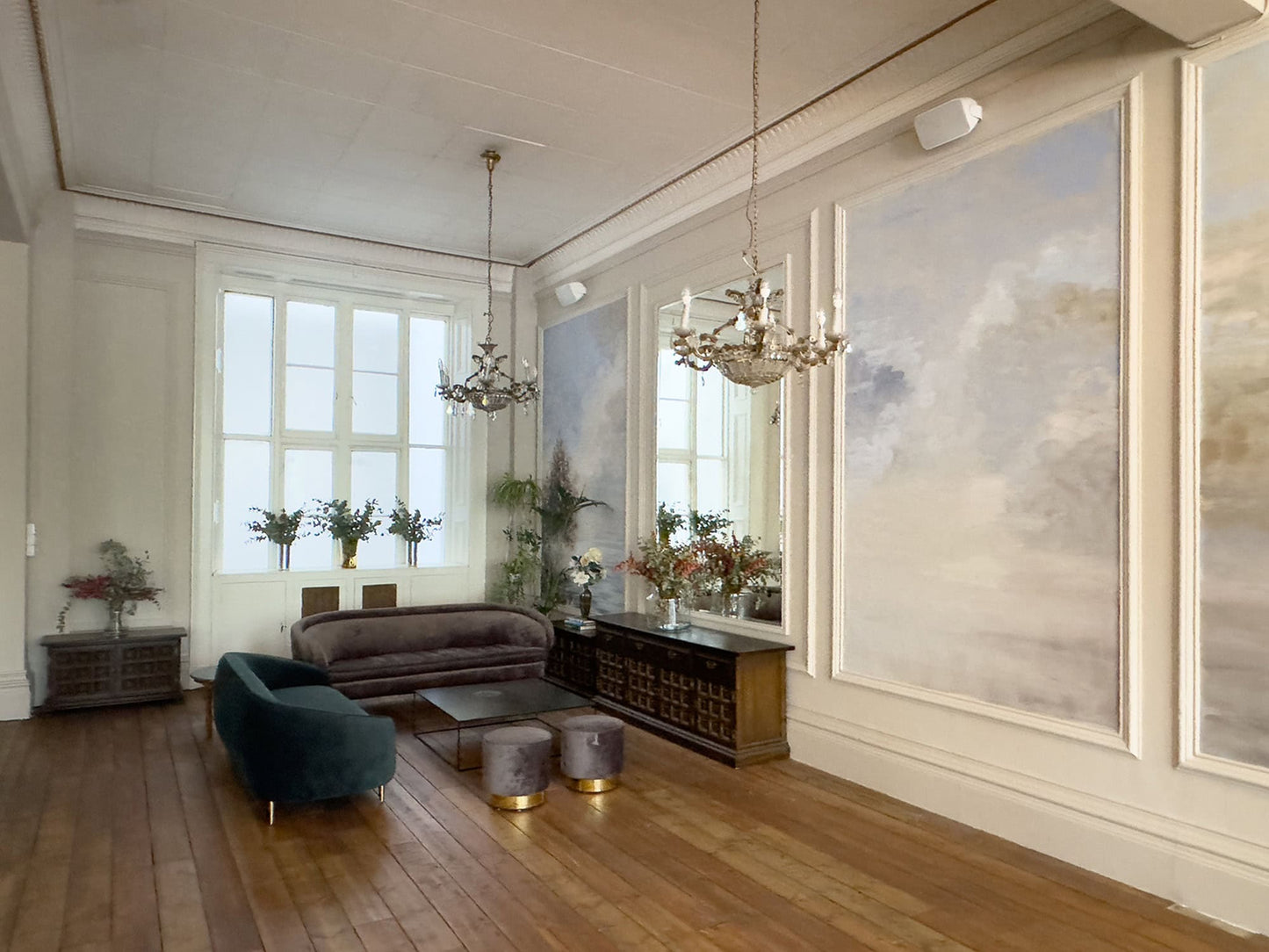 Cloud Georgian Townhouse Suite