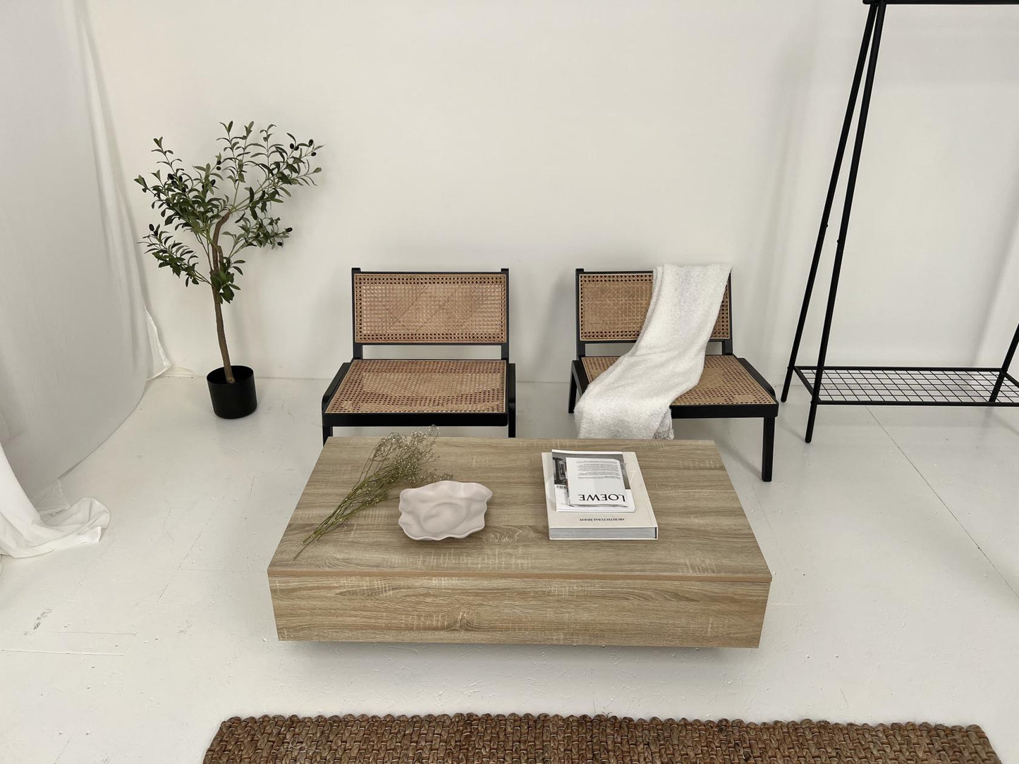 Aesthetic Content Creation Studio