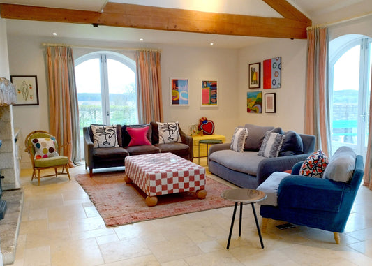 Colourful Spacious Barn Conversion
