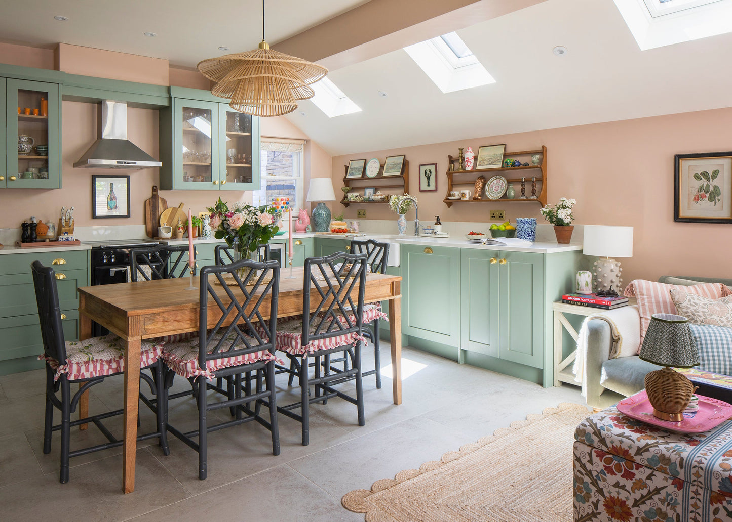 Pretty Pattern Floral Flat Fulham