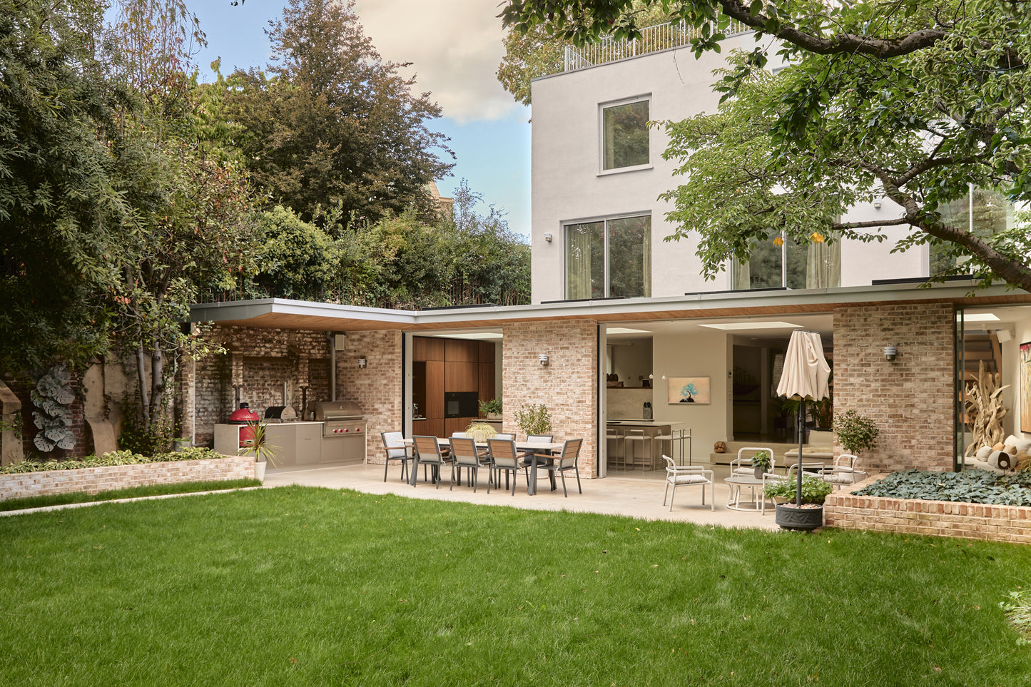 Minimalist Dockside Rooftop House Chiswick