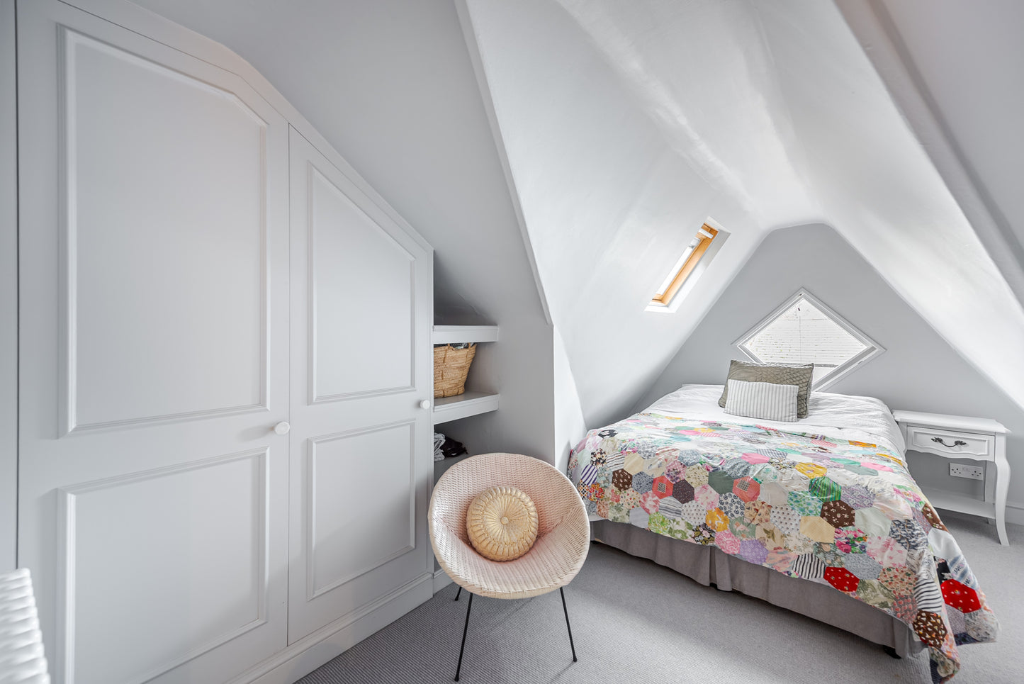 White Minimalist Open Plan Parsons Green