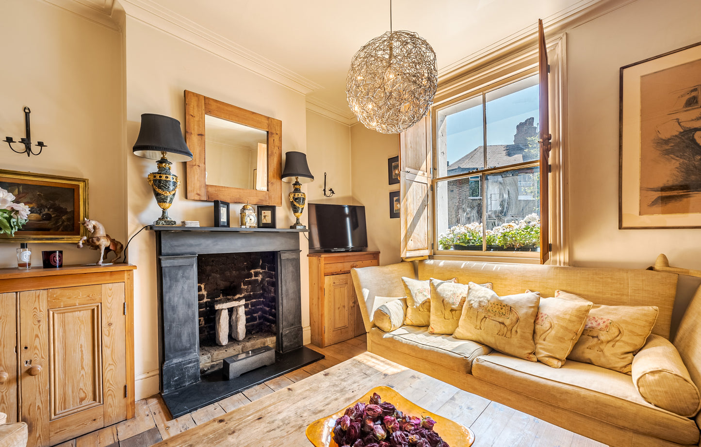 Cosy Country Book House Battersea