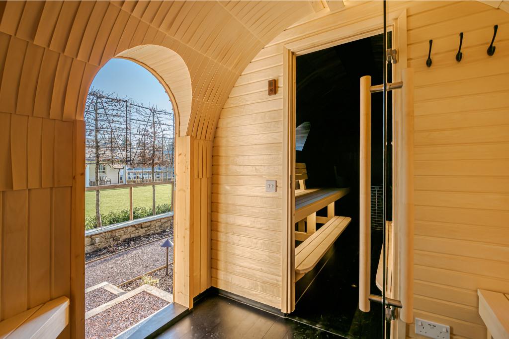 Hamptons House Surrey