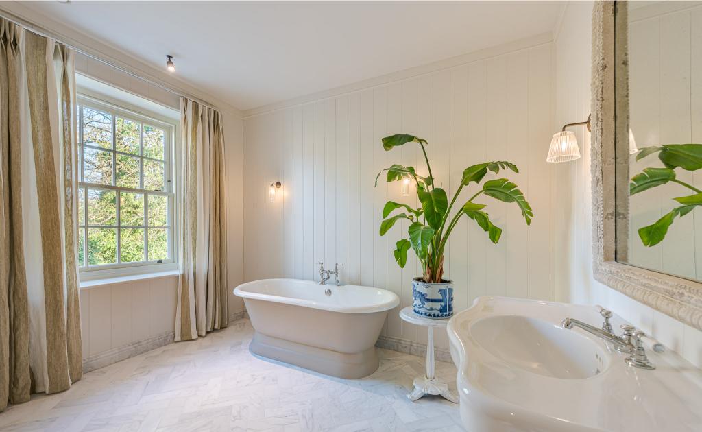 Hamptons House Surrey